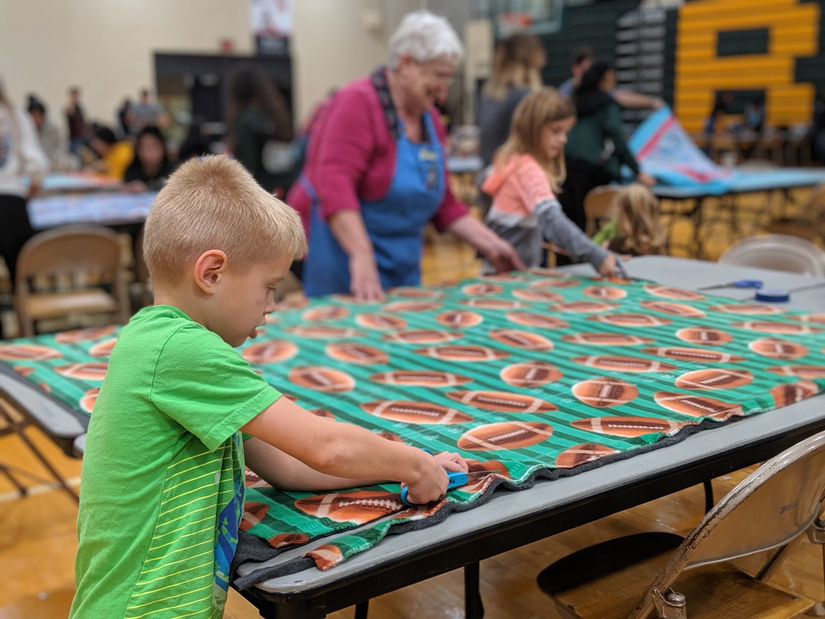 Make a blanket for kids in need
